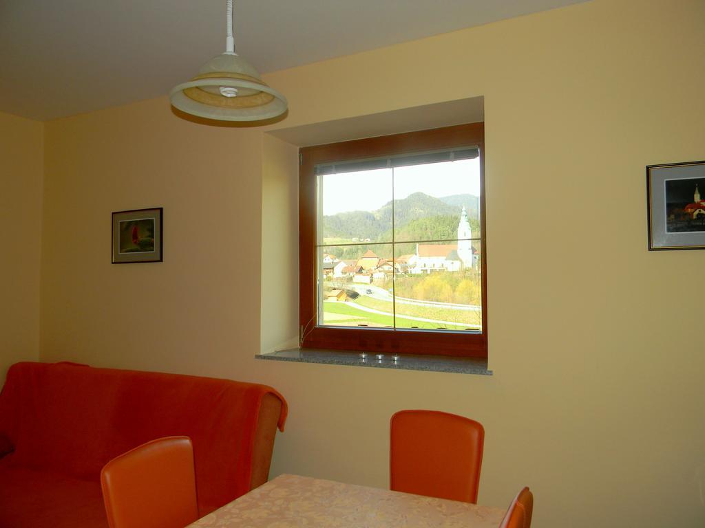 Tourist farm Kolar Villa Ljubno Oda fotoğraf